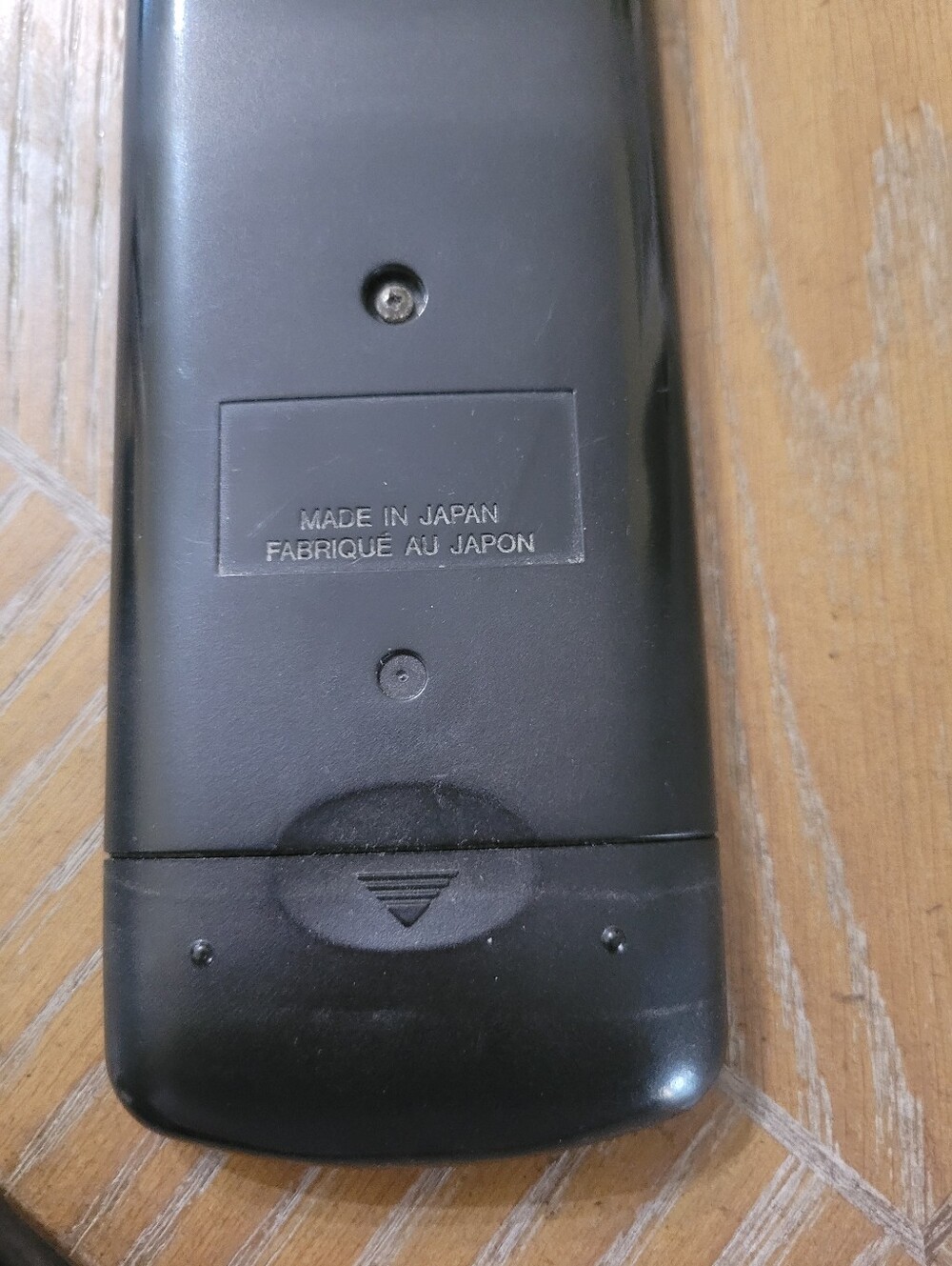 Sharp Video Cassette Recorder Remote Control - Picture 4 of 4